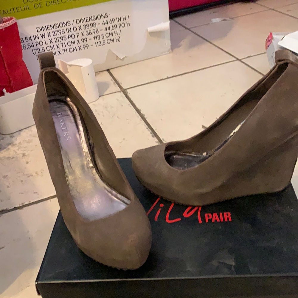 Bakers wedges suede